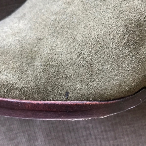 Beautiful suede green booties - Picture 2 of 4